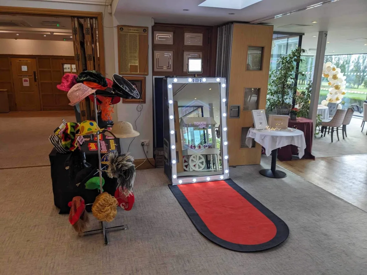 Magic Mirror guest experience