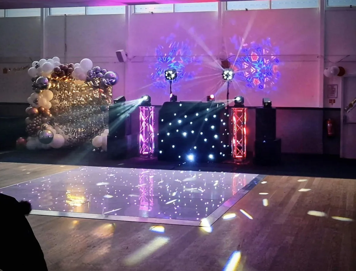Uplighting, Feature Lighting and Stage Lighting as One Design